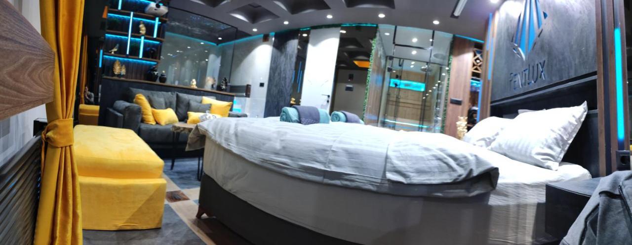 Smart Luxury Penthouse Suites - Private Sauna, Hot-Tub, Home Cinema At The Best Location In Skopie Exterior foto