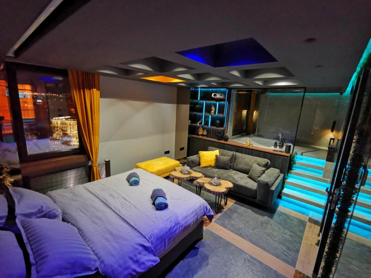 Smart Luxury Penthouse Suites - Private Sauna, Hot-Tub, Home Cinema At The Best Location In Skopie Exterior foto