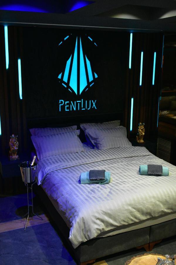 Smart Luxury Penthouse Suites - Private Sauna, Hot-Tub, Home Cinema At The Best Location In Skopie Exterior foto