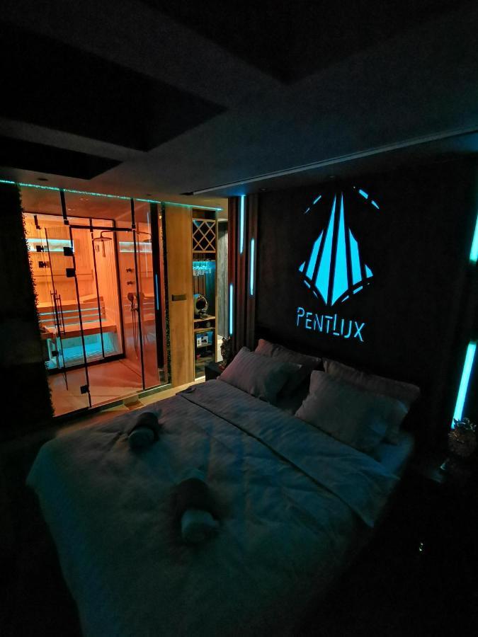 Smart Luxury Penthouse Suites - Private Sauna, Hot-Tub, Home Cinema At The Best Location In Skopie Exterior foto