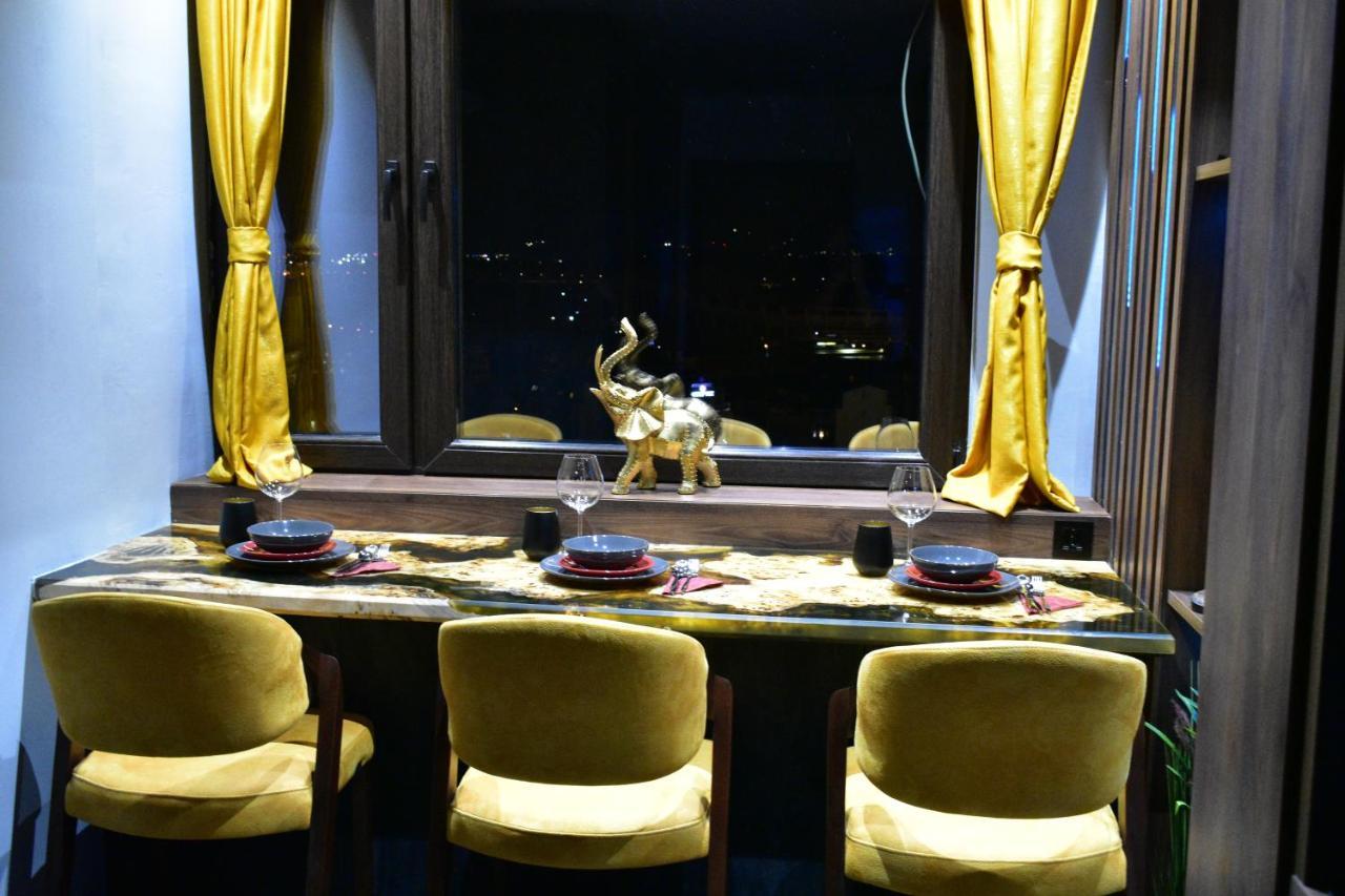 Smart Luxury Penthouse Suites - Private Sauna, Hot-Tub, Home Cinema At The Best Location In Skopie Exterior foto