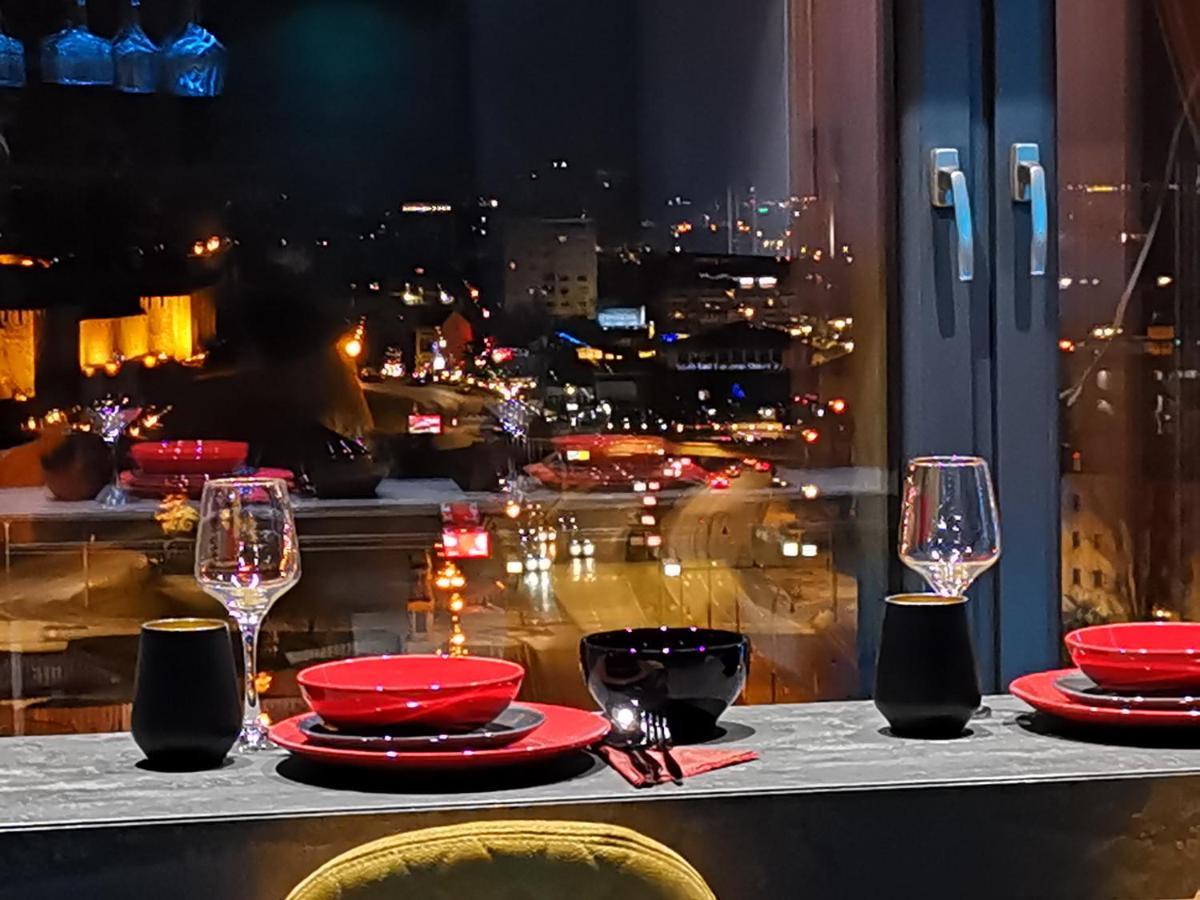 Smart Luxury Penthouse Suites - Private Sauna, Hot-Tub, Home Cinema At The Best Location In Skopie Exterior foto